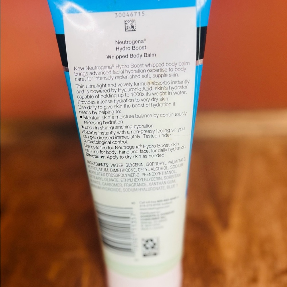 Neutrogena Hydro Boost Whipped Body Balm - Blue and White - Picture 2 of 2